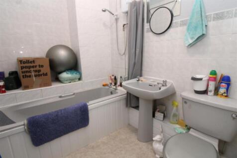 Bathroom.JPG