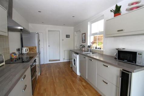 kitchen 3.JPG