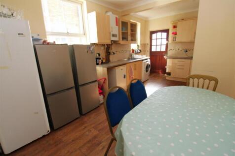 kitchen 2.JPG