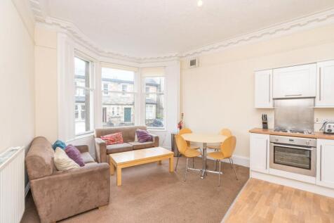 Lounge / Kitchen