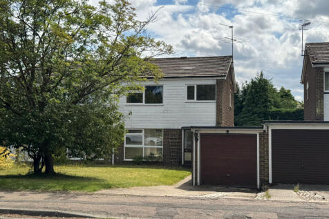 An attractive Three Bedroom Semi-Detached propert