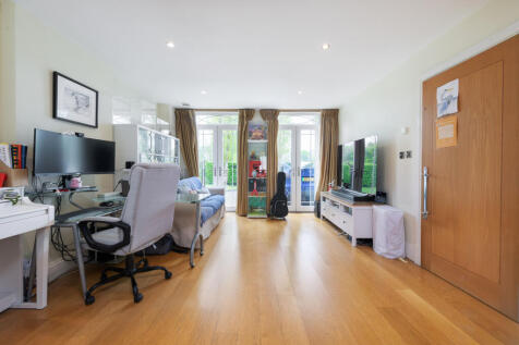 Property Image 4