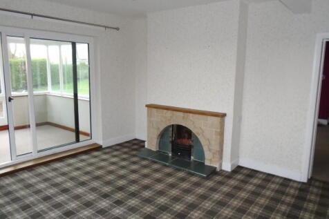 Living Room/Conse...