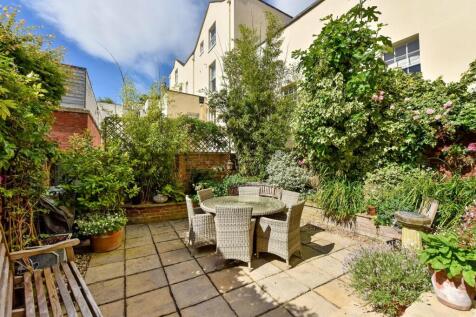 Courtyard Garden