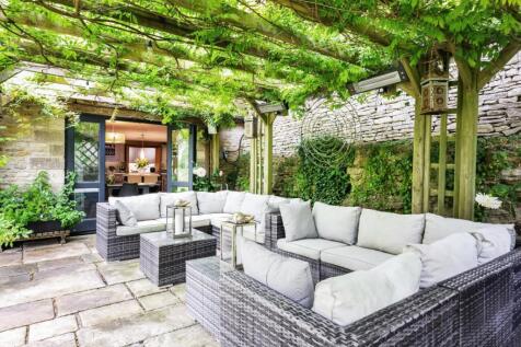 Outdoor Seating