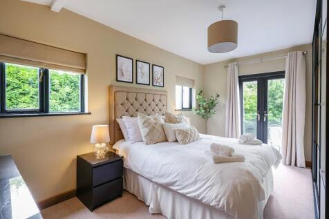 Lodge Bedroom 2