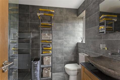 En Suite Shower Room