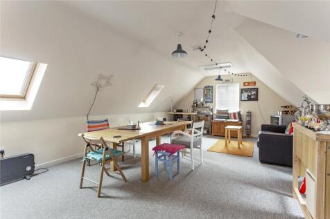 Studio Room