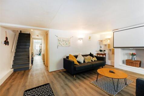 Basement/Snug
