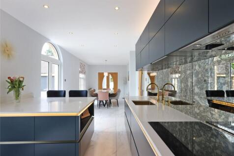 Kitchen/Dining