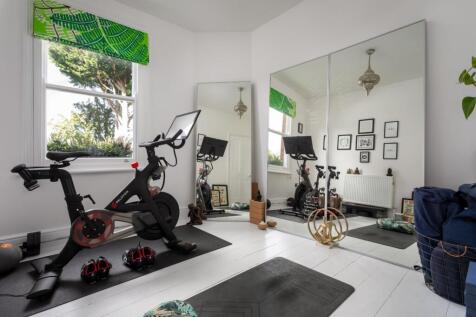 Gym/Bedroom