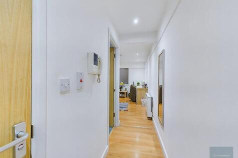 Hallway.jpg