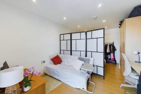 living area pic 1.jp