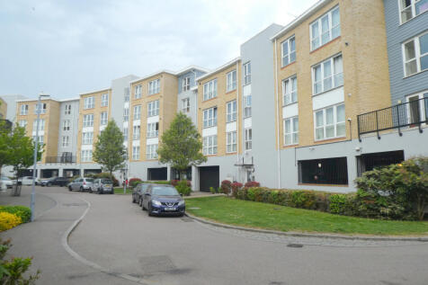 1 Bed 3rd Floor Flat
