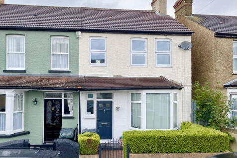 3 bed end terrace for sale Rochester Road, Dartfo