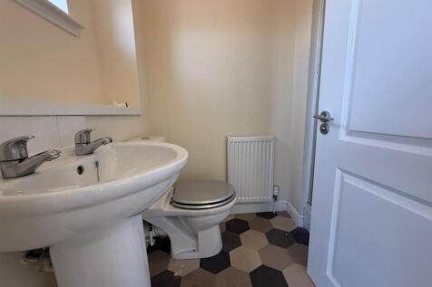 toilet.jpg