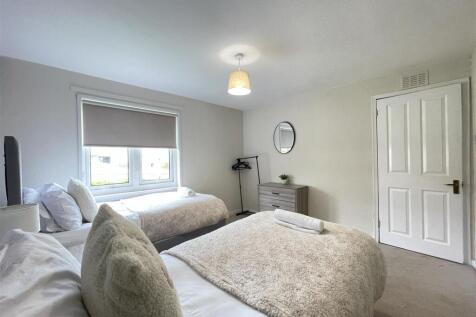 Bed 2 (2).JPEG