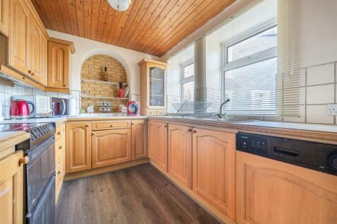 FIRST FLOOR KITCHEN/UTILITY