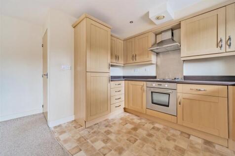 OPEN PLAN KITCHEN