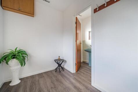 INNER HALLWAY