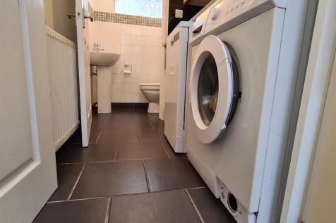 UTILITY AND DOWNSTAIRS WC