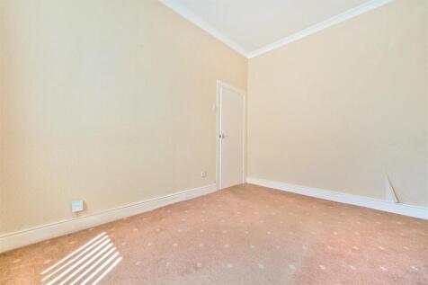 RECEPTION ROOM 1