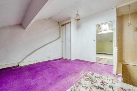 LOFT ROOM ONE