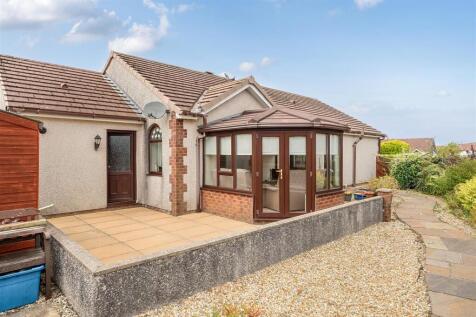 SUNROOM/CONSERVATORY