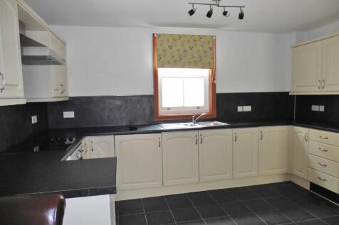 OPEN PLAN LIVING/DINING/KITCHEN