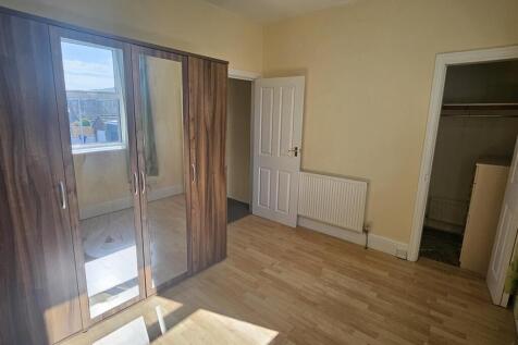BEDROOM ONE (FRONT FACING)
