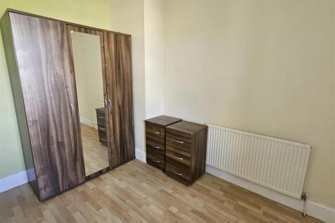 BEDROOM TWO (REAR)