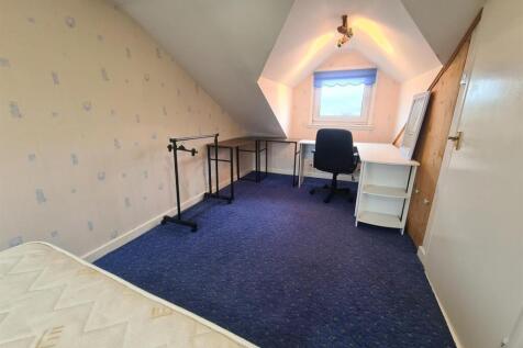 LOFT BEDROOM
