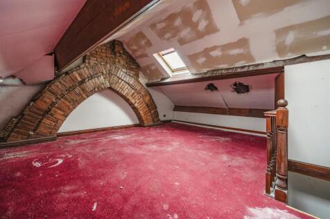 ATTIC ROOM
