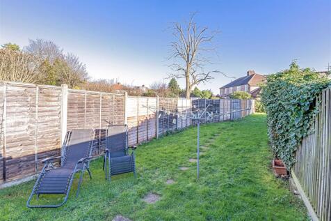 111B Wood Lane Isleworth, TW7-LOW RES-28.jpg