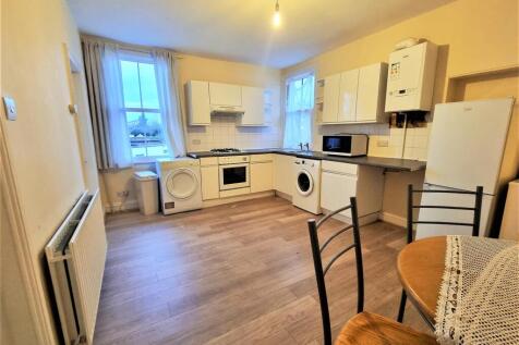 Kitchen lounge 1 (2).jpg