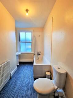 Bathroom 1 (2).jpg