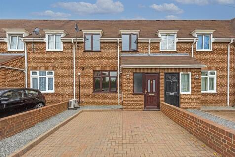 6 Faggs Road Feltham TW14 LOW RES-23.jpg