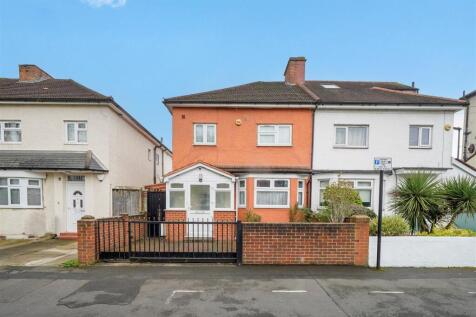 3 Maswell Park Crescent - uxAQq0HYKQZ36S8ci6z8.jpg