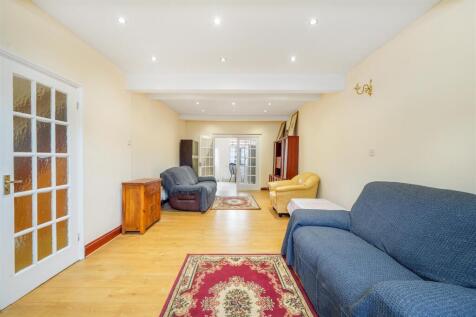 3 Maswell Park Crescent - 6S7QCVLskyZZSbpIzsov.jpg