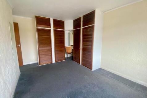 59 Sutton Hall Road Bedroom 2 2.jpg