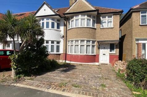 17 Sidmouth Avenue Exterior 1.jpg