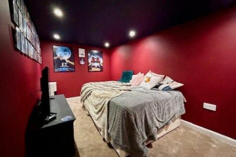 Basement/Cinema Room