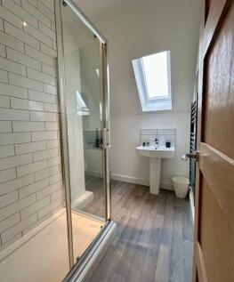 Master Bedroom En-Suite