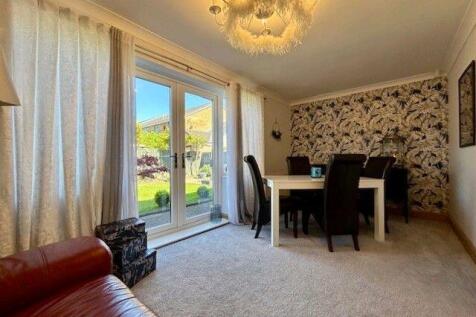 Dining/Family Room