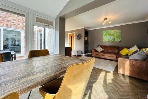 Family Room/Garden Room