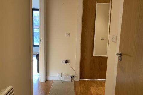Hallway.jpg