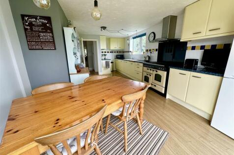dining area and kitchen.JPEG