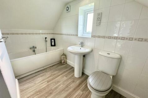 bathroom.JPEG