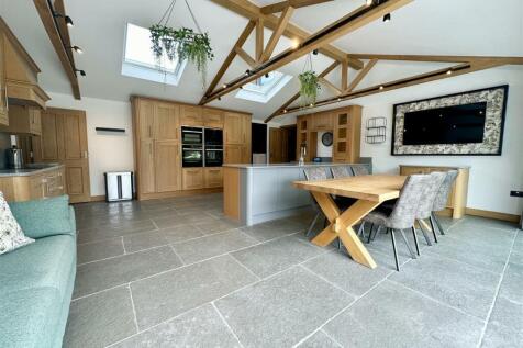 kitchen dining day room