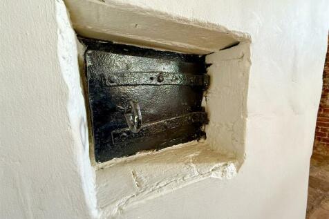 old bread oven